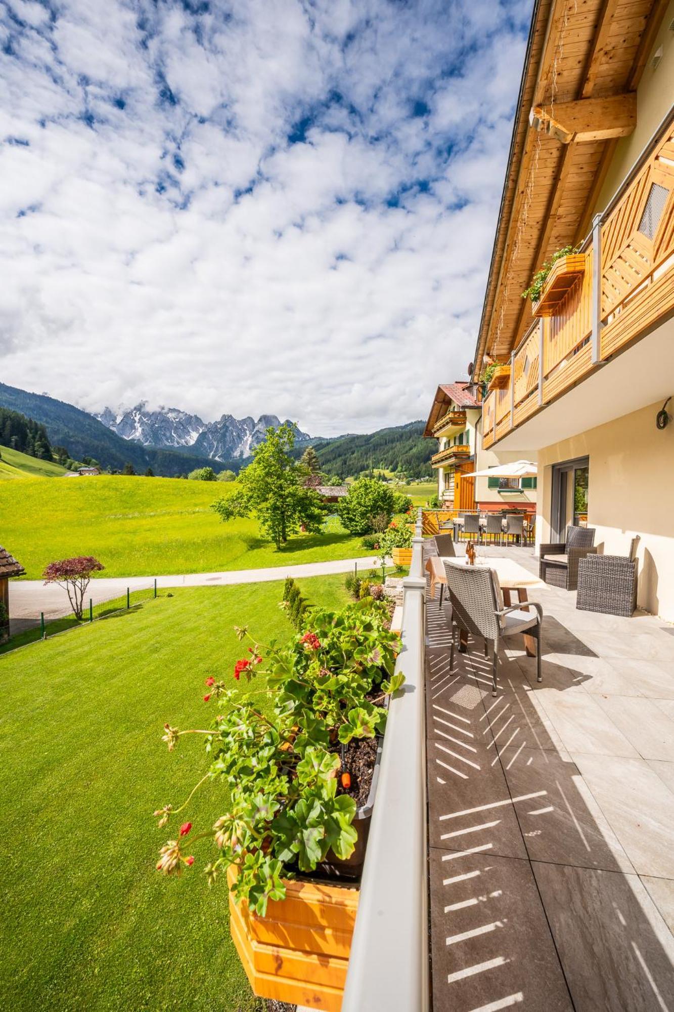 Hotel Haus Friedrich Gosau Exterior foto